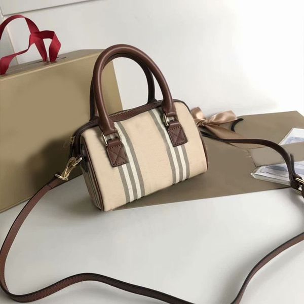ladies checkered pillow bags quality genuine leather handbags red animal pattern shoulder purse detachable thin shoulder strap cross body po
ladies checkered pillow bags quality genuine leather handbags red animal pattern shoulder purse detachable thin shoulder strap cross body po