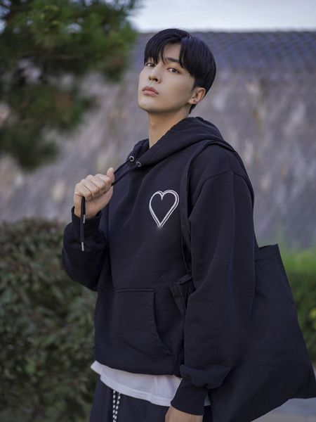 men's hoodies & sweatshirts designer french am i three-dimensional peach heart letter embroidery loose men's and women's same, Black
men's hoodies & sweatshirts designer french am i three-dimensional peach heart letter embroidery loose men's and women's same, Black