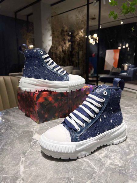 2021 women designers squad sneaker boots lady high chunky casual shoes size eu 35-41, Black
2021 women designers squad sneaker boots lady high chunky casual shoes size eu 35-41, Black