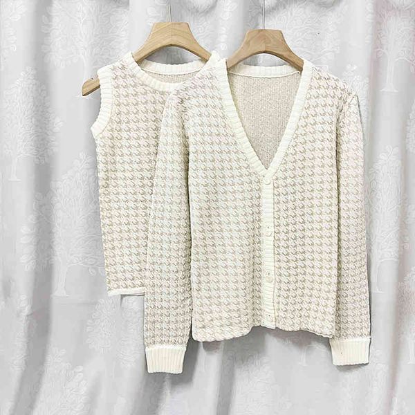 women's sweaters d family small fragrance gold silk jacquard thousand bird lattice wool vest long sleeve coat sweater with two sets ins, White;black
women's sweaters d family small fragrance gold silk jacquard thousand bird lattice wool vest long sleeve coat sweater with two sets ins, White;black