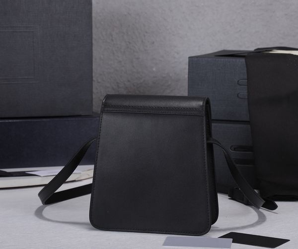 lady genuine leather fashion bags crossbody bags ladies handbag shoulder bag simple and elegant versatile style, Black;red
lady genuine leather fashion bags crossbody bags ladies handbag shoulder bag simple and elegant versatile style, Black;red
