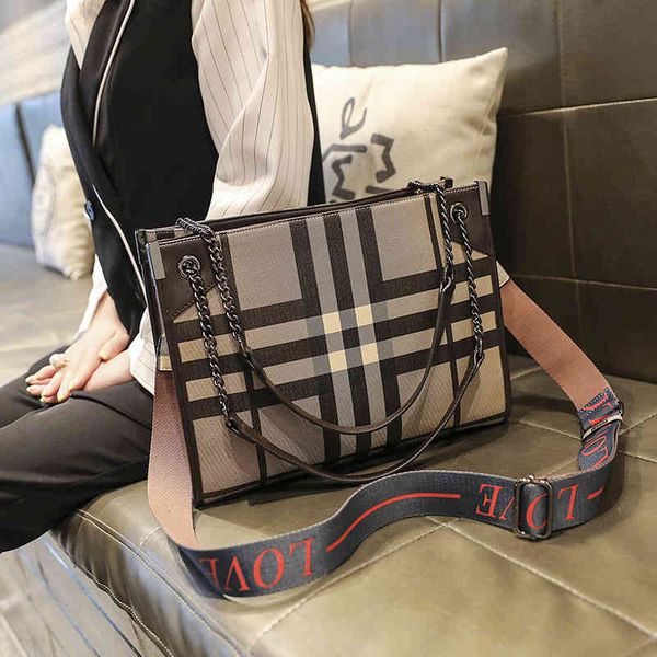designer handbags hong kong brand bag women 2022 new fashion large capacity one shoulder high-grade portable spring and summer care extra
designer handbags hong kong brand bag women 2022 new fashion large capacity one shoulder high-grade portable spring and summer care extra