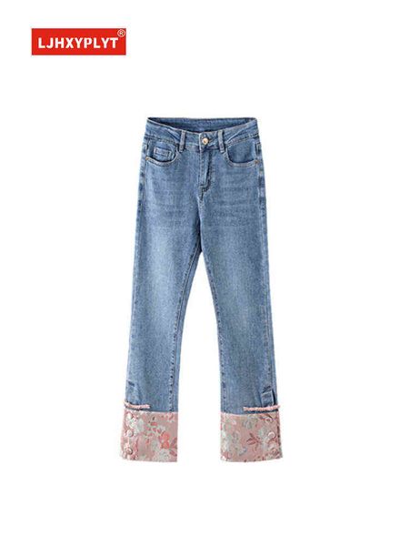 splicing ethnic style pan button jeans women's summer new retro versatile slim cigarette pipe ninth pants denim trousers female t220728, Blue 
splicing ethnic style pan button jeans women's summer new retro versatile slim cigarette pipe ninth pants denim trousers female t220728, Blue
