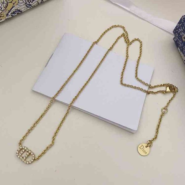 d home letter diamond inlaid simple temperament sense clavicle necklace2022 luxury brand fashion design versatile necklace, Silver
d home letter diamond inlaid simple temperament sense clavicle necklace2022 luxury brand fashion design versatile necklace, Silver