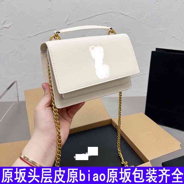 messenger xiaofang new women's high-grade 2021 sense, small diagonal span, versatile, niche design, light and luxurious chain
messenger xiaofang new women's high-grade 2021 sense, small diagonal span, versatile, niche design, light and luxurious chain
