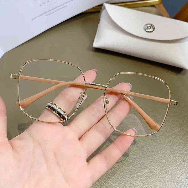 sunglasses identical plain glasses plate frame fashion danyang with myopia 31128, White;black
sunglasses identical plain glasses plate frame fashion danyang with myopia 31128, White;black