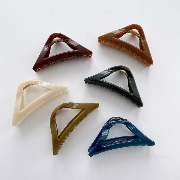 length 11.3 cm hollowed-out triangle hair clamps women pure color large hair claw clips alloy resin hairpins for lady ponytail head wear acc, Slivery;golden
length 11.3 cm hollowed-out triangle hair clamps women pure color large hair claw clips alloy resin hairpins for lady ponytail head wear acc, Slivery;golden