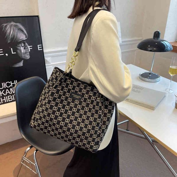 new large bag women's printed handbag large capacity pu sling one shoulder messenger backpack women's bag purses_5mip
new large bag women's printed handbag large capacity pu sling one shoulder messenger backpack women's bag purses_5mip