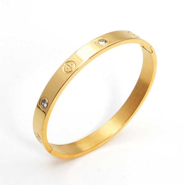 new dign zircon and cross nut nail bracelets & bangl for women stainls steel screw luxury brand jewelry, Golden;silver
new dign zircon and cross nut nail bracelets & bangl for women stainls steel screw luxury brand jewelry, Golden;silver