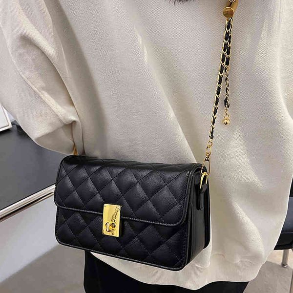 women chain shoulder bag fashion designer ladies pu leather crossbody messenger bags for casual handbags new
women chain shoulder bag fashion designer ladies pu leather crossbody messenger bags for casual handbags new