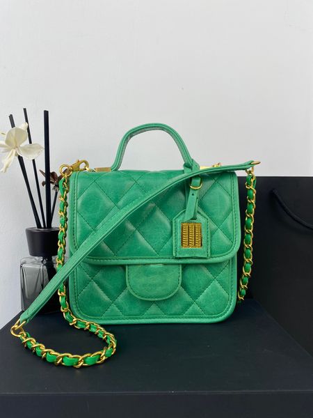 22aks flap messenger designer bags wax & oil leather handle sacoche handbag designers gold-tone metal hardware quilted diamond quilting shin
22aks flap messenger designer bags wax & oil leather handle sacoche handbag designers gold-tone metal hardware quilted diamond quilting shin