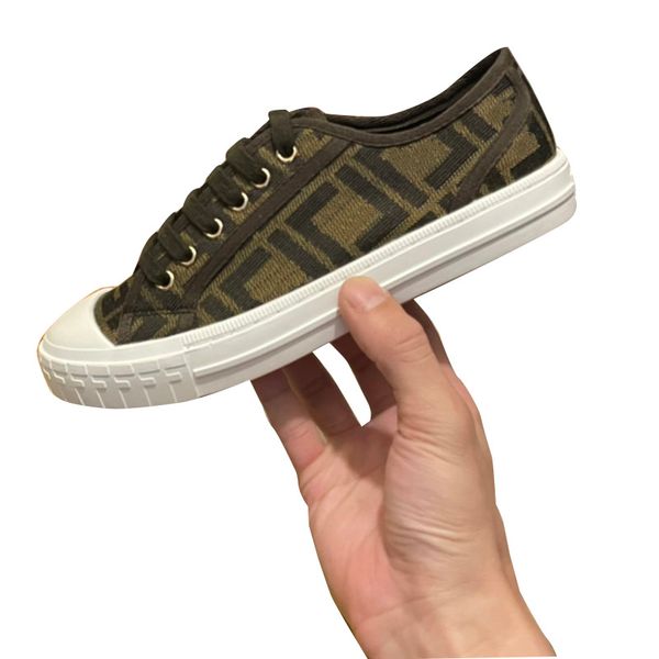 designer womens canvas skate casual flat shoes autumn 2022ss retro running shoe round toes platform lace up fashion woman sneakers athletic
designer womens canvas skate casual flat shoes autumn 2022ss retro running shoe round toes platform lace up fashion woman sneakers athletic