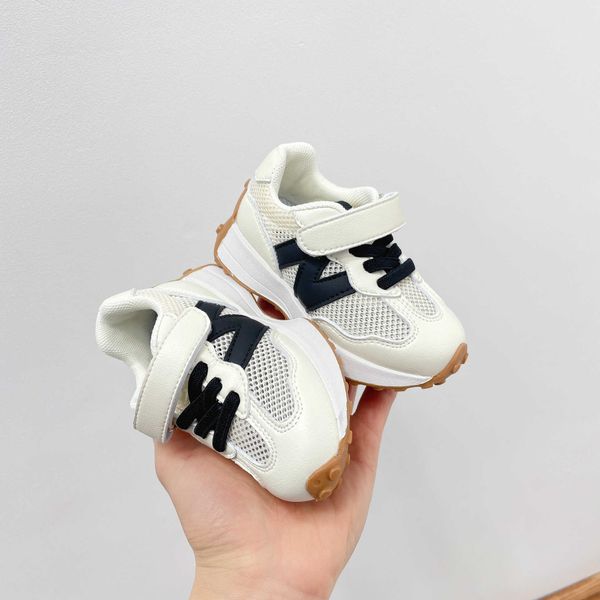 children's letter sneakers spring new products boys' breathable single net small waist casual running shoes girls' single sho, Black;red
children's letter sneakers spring new products boys' breathable single net small waist casual running shoes girls' single sho, Black;red