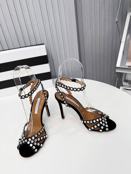 famous designer everyday wear rosie sling sandals shoes patent leather women pumps bows crystal-encrusted pointed toe lady high heels eu35-4, Black
famous designer everyday wear rosie sling sandals shoes patent leather women pumps bows crystal-encrusted pointed toe lady high heels eu35-4, Black