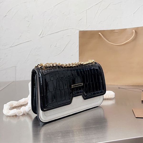 chain bag crocodile embossed leather handbags fashion letter clasp shoulder crossbody bags flip messenger purse internal pockets
chain bag crocodile embossed leather handbags fashion letter clasp shoulder crossbody bags flip messenger purse internal pockets