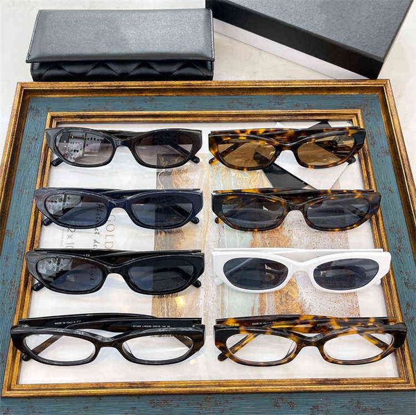 small frame cat's eye letter leg sunglasses net red same ch71280 vintage eyeglasses movement, White;black
small frame cat's eye letter leg sunglasses net red same ch71280 vintage eyeglasses movement, White;black