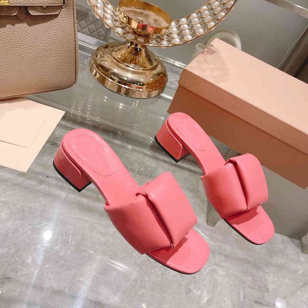 women's square sandals head leather slippers light soft fashionable casual comfortable and four-color summer, Black
women's square sandals head leather slippers light soft fashionable casual comfortable and four-color summer, Black