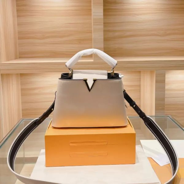 ladies cross body totes shoulder bag handle bags designers luxurys handbags women fashion handbag capucin senior high-quality with original, Black;red
ladies cross body totes shoulder bag handle bags designers luxurys handbags women fashion handbag capucin senior high-quality with original, Black;red
