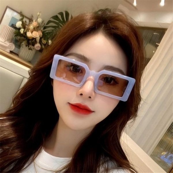 sunglasses jelly color small rectangle for women female personality fashion street shooting hip-hop bungee sun glasses, White;black
sunglasses jelly color small rectangle for women female personality fashion street shooting hip-hop bungee sun glasses, White;black