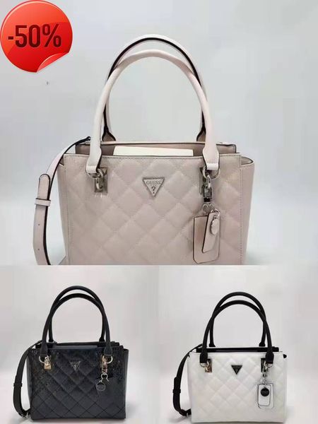 designergs home 2022 new women's temperament light luxury handbag fashion lingge single shoulder messenger bag trend
designergs home 2022 new women's temperament light luxury handbag fashion lingge single shoulder messenger bag trend