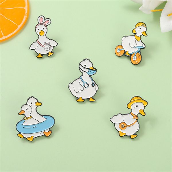 cute animal enamel goose duck pins brooches bag lapel pin cartoon funny badge jewelry gift for kids a261, Gray
cute animal enamel goose duck pins brooches bag lapel pin cartoon funny badge jewelry gift for kids a261, Gray