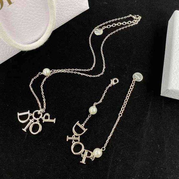 fine jewellery letter pearl neck chain simple light luxury feminine temperament natural sweet female necklace, Black
fine jewellery letter pearl neck chain simple light luxury feminine temperament natural sweet female necklace, Black