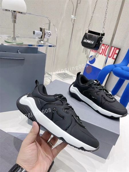 2022 men running shoes designer socks boots fashion sneaker speed trainer black green glitter mens trainers dress shoes size35-39
2022 men running shoes designer socks boots fashion sneaker speed trainer black green glitter mens trainers dress shoes size35-39
