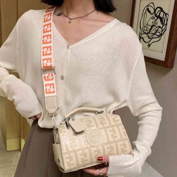 spring new women's sling one shoulder messenger bag webbing bag classic high-capacity