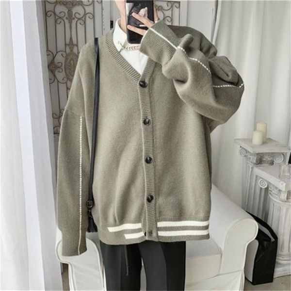 spring v neck sweater cardigans men korean style loose knitted sweaters solid singlebreasted cardigan gilet homme 220817, White;black
spring v neck sweater cardigans men korean style loose knitted sweaters solid singlebreasted cardigan gilet homme 220817, White;black