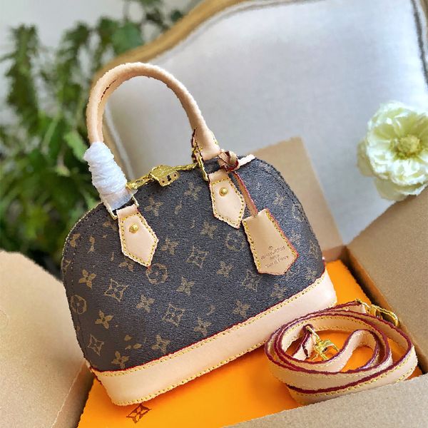 lvs louiseity viutonity louiss vuttons shell bag alma bb luxury designer handbags women shoulder bags with key lock shoulder strap 03
lvs louiseity viutonity louiss vuttons shell bag alma bb luxury designer handbags women shoulder bags with key lock shoulder strap 03