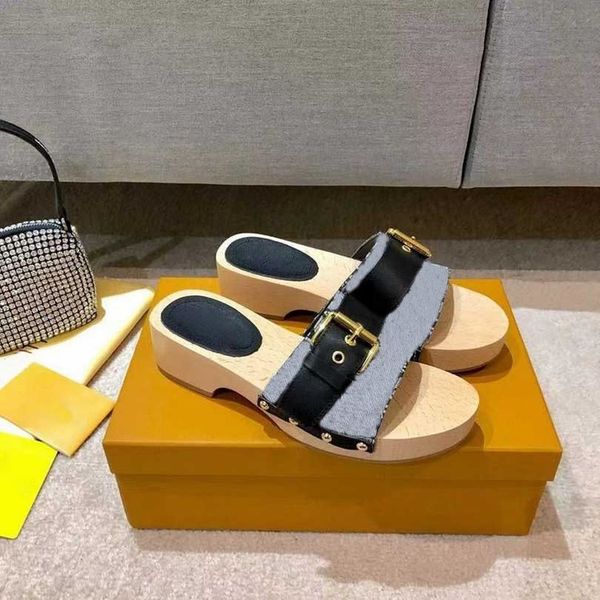 slippers 2021 beach sandal summer comfortable fashion woman shoes flip flops lady slipper metal women shoe flat ladies, Black
slippers 2021 beach sandal summer comfortable fashion woman shoes flip flops lady slipper metal women shoe flat ladies, Black