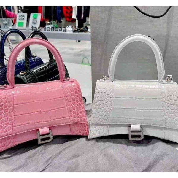 handbags balencaigass luxury designer bags fashion 2022 handbags star's same leaher messenger versatile b family b-shaped
handbags balencaigass luxury designer bags fashion 2022 handbags star's same leaher messenger versatile b family b-shaped