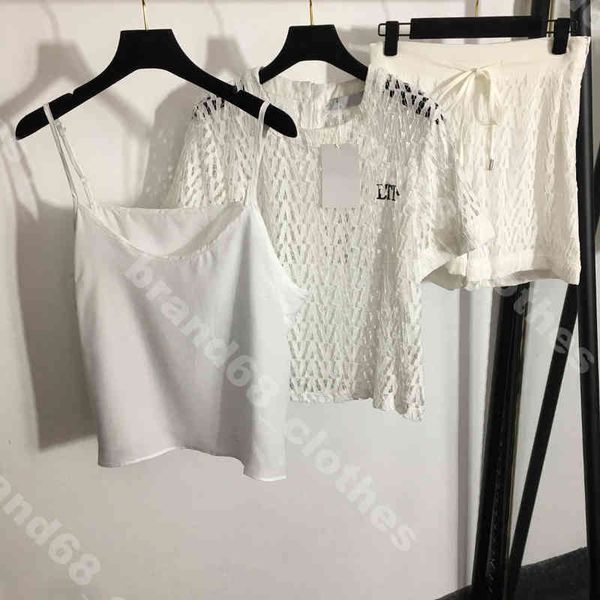 22ss designer women two piece pants shirt short vest 3 piece suit lace cutout short sleeves silk suspenders vests set simple solid color fem, White
22ss designer women two piece pants shirt short vest 3 piece suit lace cutout short sleeves silk suspenders vests set simple solid color fem, White