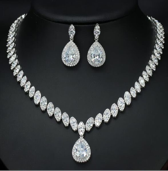 18k gold plated water drop chain diamond necklace earrings set bridal red gem necklace, Black
18k gold plated water drop chain diamond necklace earrings set bridal red gem necklace, Black