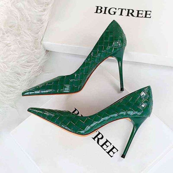 brand luxury women's green high heels shoes party braided pumps ladies fashion leather shoes wave plus size office career t220730, Black
brand luxury women's green high heels shoes party braided pumps ladies fashion leather shoes wave plus size office career t220730, Black