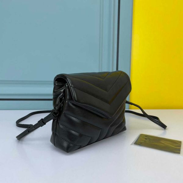 2022 luxury crossbody shoulder bags designer exquisite y shaped quilted bag black hardware evening bag 20cm soft pu leather wallet womens
2022 luxury crossbody shoulder bags designer exquisite y shaped quilted bag black hardware evening bag 20cm soft pu leather wallet womens