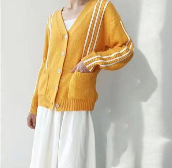2022 women's sweaters luxury ggity paris fashion women clothing designer sweater knit cardigan y2k the same hoodie, White;black
2022 women's sweaters luxury ggity paris fashion women clothing designer sweater knit cardigan y2k the same hoodie, White;black