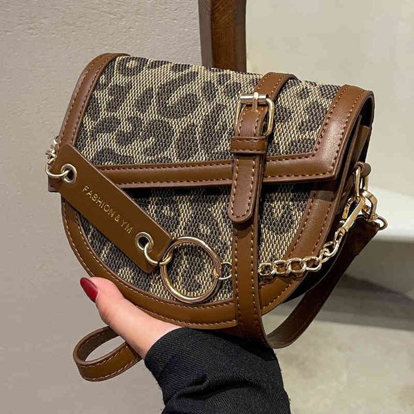 2022 factory wholesale new french minority small women's fashion single shoulder messenger bag autumn and winter premium leopard saddle
2022 factory wholesale new french minority small women's fashion single shoulder messenger bag autumn and winter premium leopard saddle