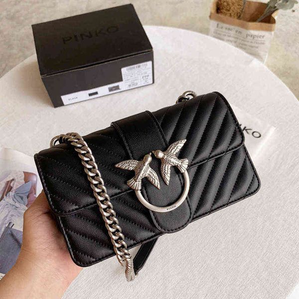 pinkoos designer bags swallow bag in autumn and winter of 2022 new sheepskin bronze hardware small square bag embroidered wire messenger j8b
pinkoos designer bags swallow bag in autumn and winter of 2022 new sheepskin bronze hardware small square bag embroidered wire messenger j8b