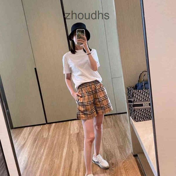 brand 2023 designer classic b br pants short 2023 summer new fashion brand british classic plaid color matchin ps0n, White;black
brand 2023 designer classic b br pants short 2023 summer new fashion brand british classic plaid color matchin ps0n, White;black