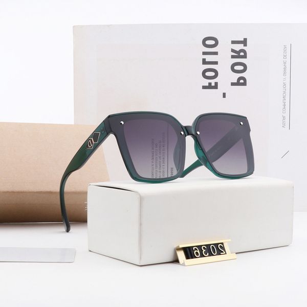 50% discount for factory direct salesd family female 2022 new white box net red star same sunglasses thin, White;black
50% discount for factory direct salesd family female 2022 new white box net red star same sunglasses thin, White;black