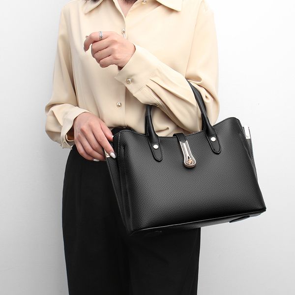 women cross body shoulder bags small fashion casual womens bag shopping handbag tote high-capacity genuine leather large volume wholesale bl
women cross body shoulder bags small fashion casual womens bag shopping handbag tote high-capacity genuine leather large volume wholesale bl