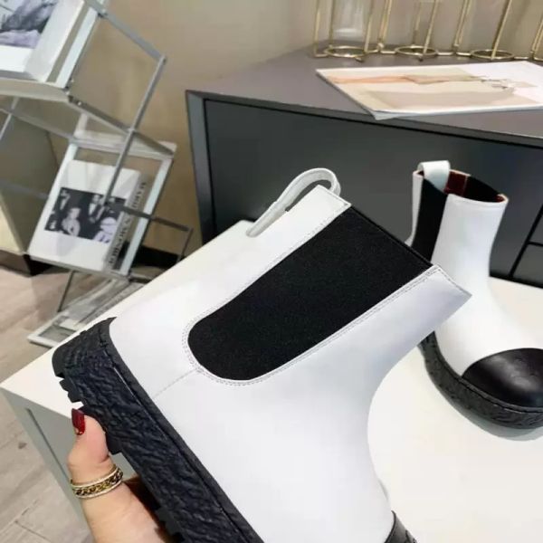 2021 a1 luxurys designers women rain boots england style waterproof welly rubber water rains shoes ankle boot booties bags luggage accessori
2021 a1 luxurys designers women rain boots england style waterproof welly rubber water rains shoes ankle boot booties bags luggage accessori