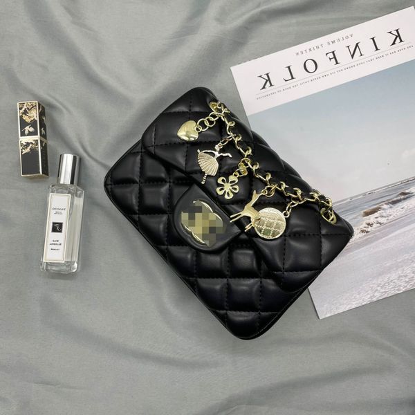 women's bag 2022 new chain fashion versatile single shoulder messenger simple mini bags shoulder tote handbags for women wholesale
women's bag 2022 new chain fashion versatile single shoulder messenger simple mini bags shoulder tote handbags for women wholesale