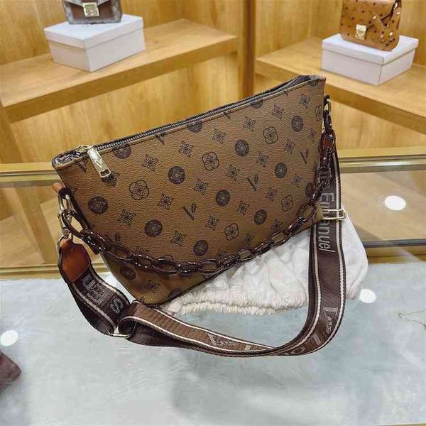 65% outlet online sales vintage double-sided color matching small square bag single shoulder diagonal wrist bag
65% outlet online sales vintage double-sided color matching small square bag single shoulder diagonal wrist bag