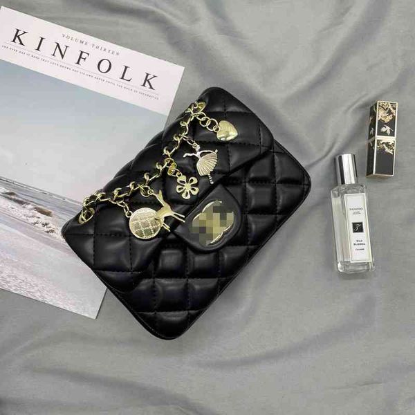 women's bag 2022 new chain fashion versatile single shoulder messenger simple mini bags shoulder tote handbags for women
women's bag 2022 new chain fashion versatile single shoulder messenger simple mini bags shoulder tote handbags for women