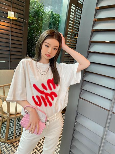 women's t-shirt designer miu family short sleeve t-shirt early spring 21 new product sweet age reducing style graffiti spray paint red, White
women's t-shirt designer miu family short sleeve t-shirt early spring 21 new product sweet age reducing style graffiti spray paint red, White