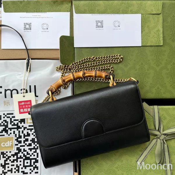 675795 designers bags women classic fashion shoulder bag designer patent leather handbags lady purse lightweight trend essential for female
675795 designers bags women classic fashion shoulder bag designer patent leather handbags lady purse lightweight trend essential for female