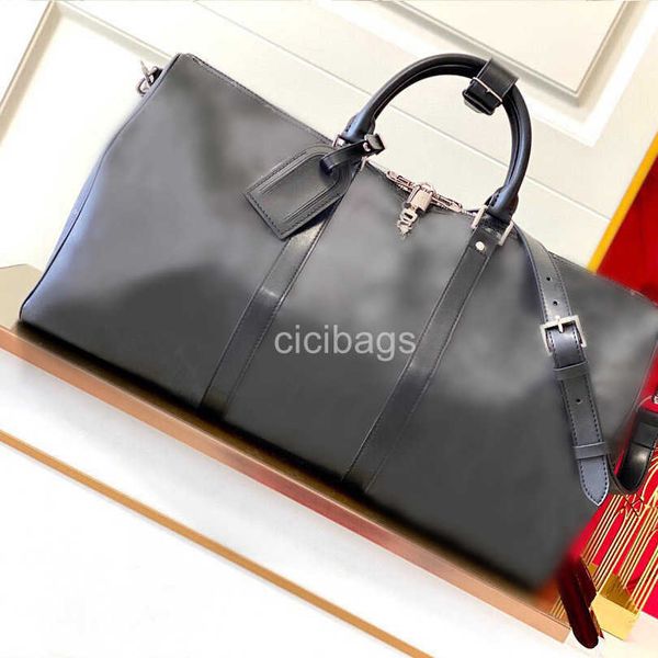 luxurys designers duffel shoulder bags women large tote original brand fashion handbags 45 50 55 cm big real genuine leather men travel bag
luxurys designers duffel shoulder bags women large tote original brand fashion handbags 45 50 55 cm big real genuine leather men travel bag