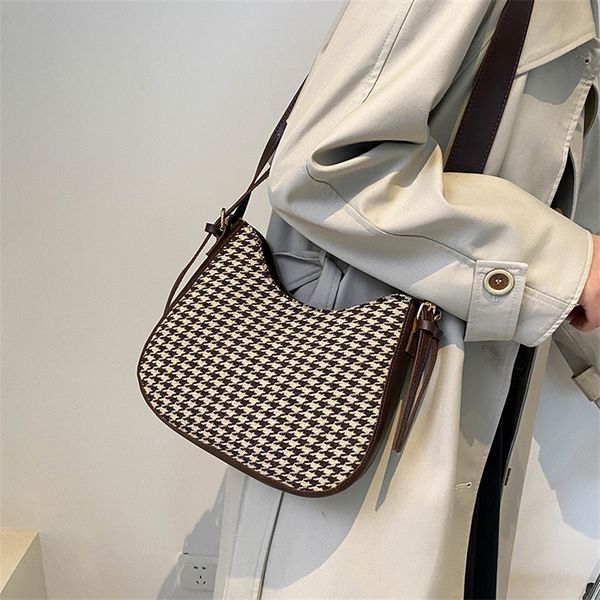 women's bag new bird lattice messenger versatile simple style shoulder bags_modeljivl
women's bag new bird lattice messenger versatile simple style shoulder bags_modeljivl